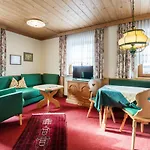 Apartamento Haus Am Platz - Weitgasser *